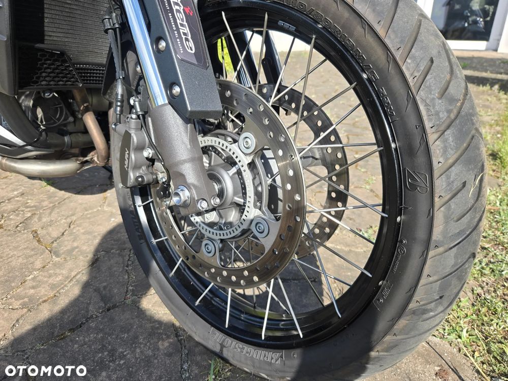 Honda VFR - 13