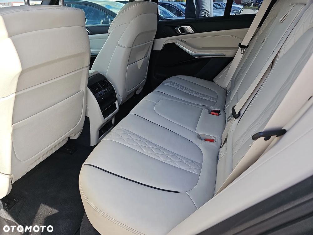 BMW X5 xDrive40i mHEV M Sport sport - 24