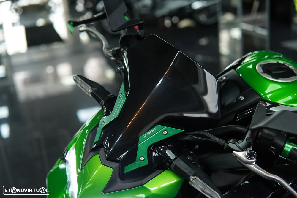 Kawasaki ZR 900 Akrapovic Full Titanium - 26