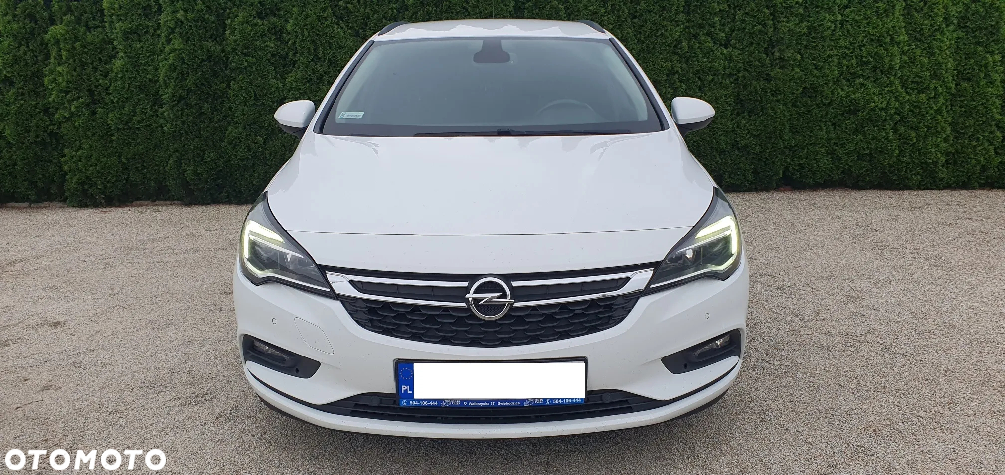 Opel Astra IV 1.6 CDTI Essentia - 3