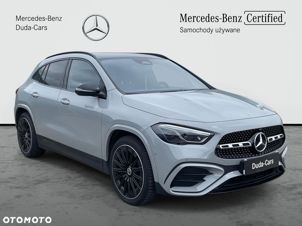 Mercedes-Benz GLA - 4