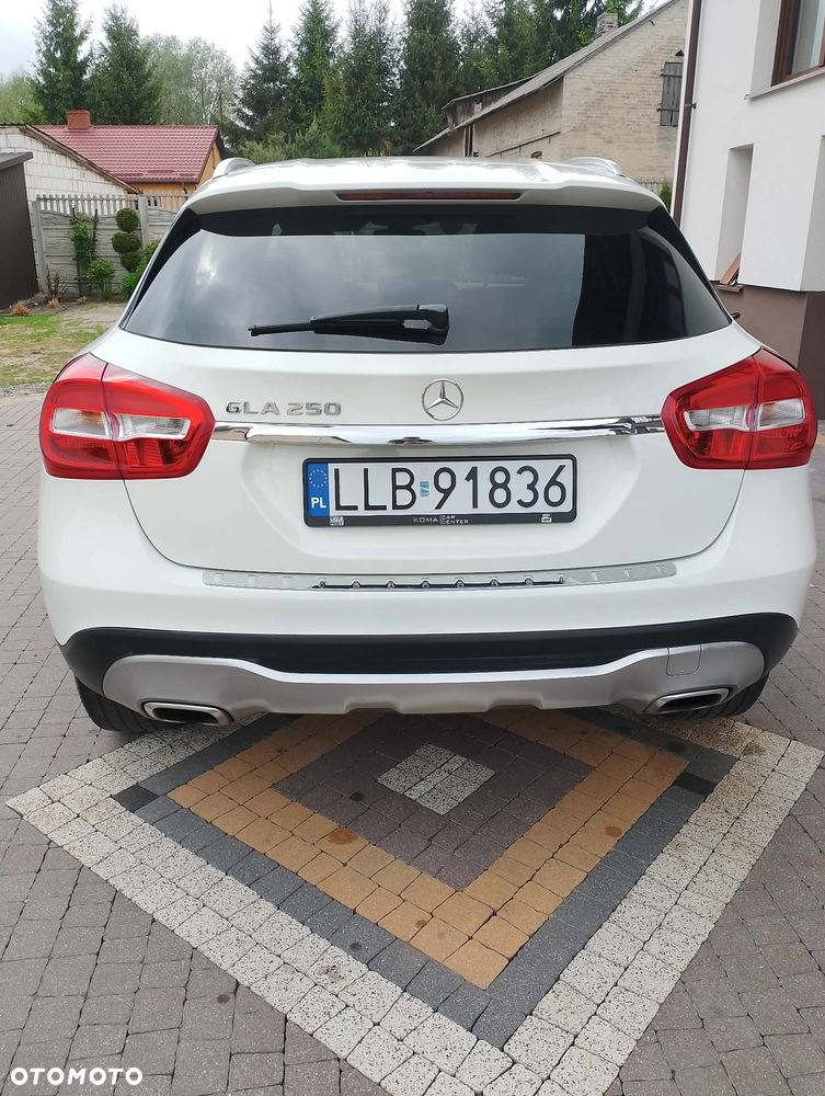 Mercedes-Benz GLA 250 7G-DCT Style - 13