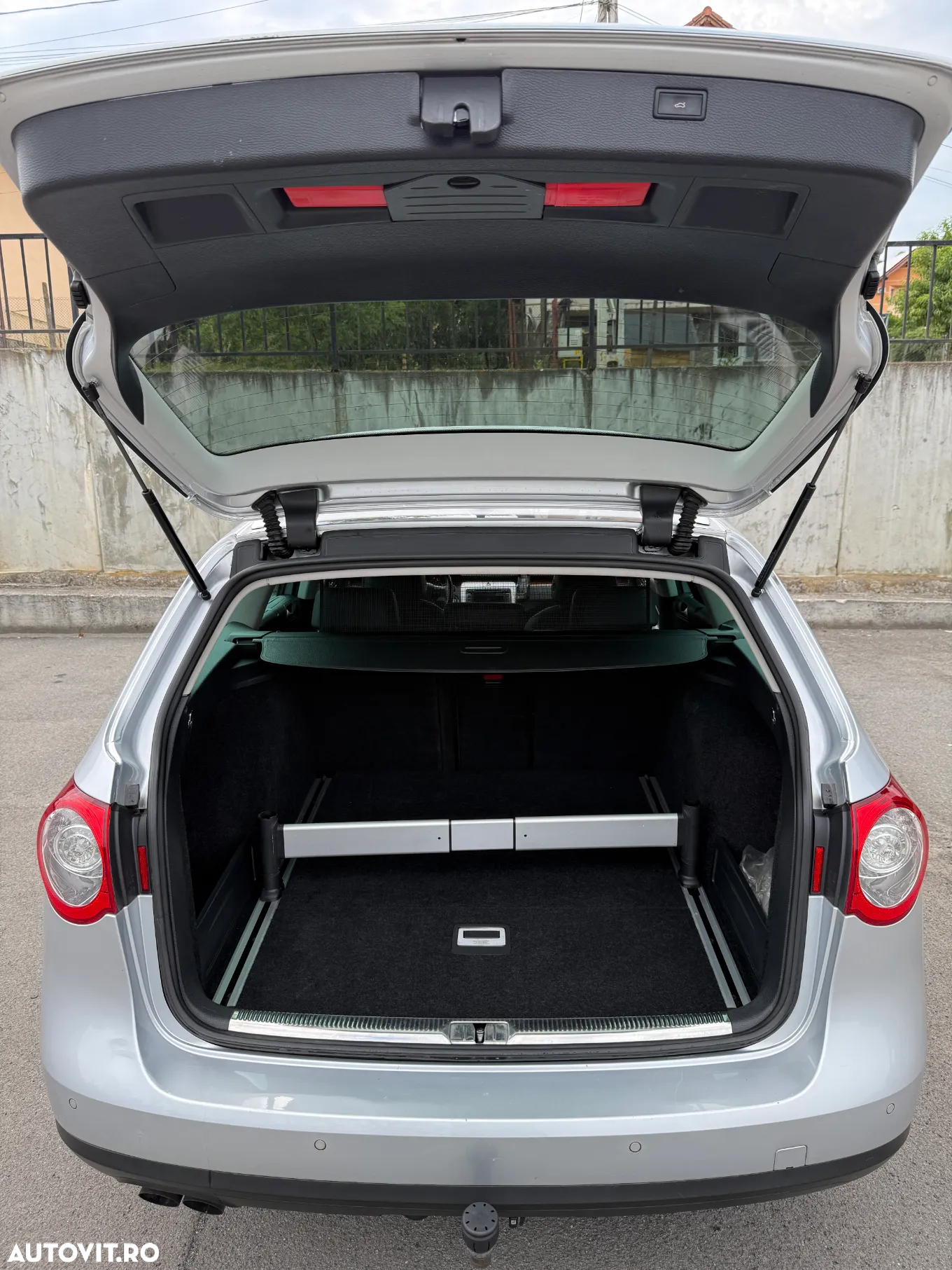 Volkswagen Passat Variant 2.0 TDI Blue TDI DSG Highline - 24