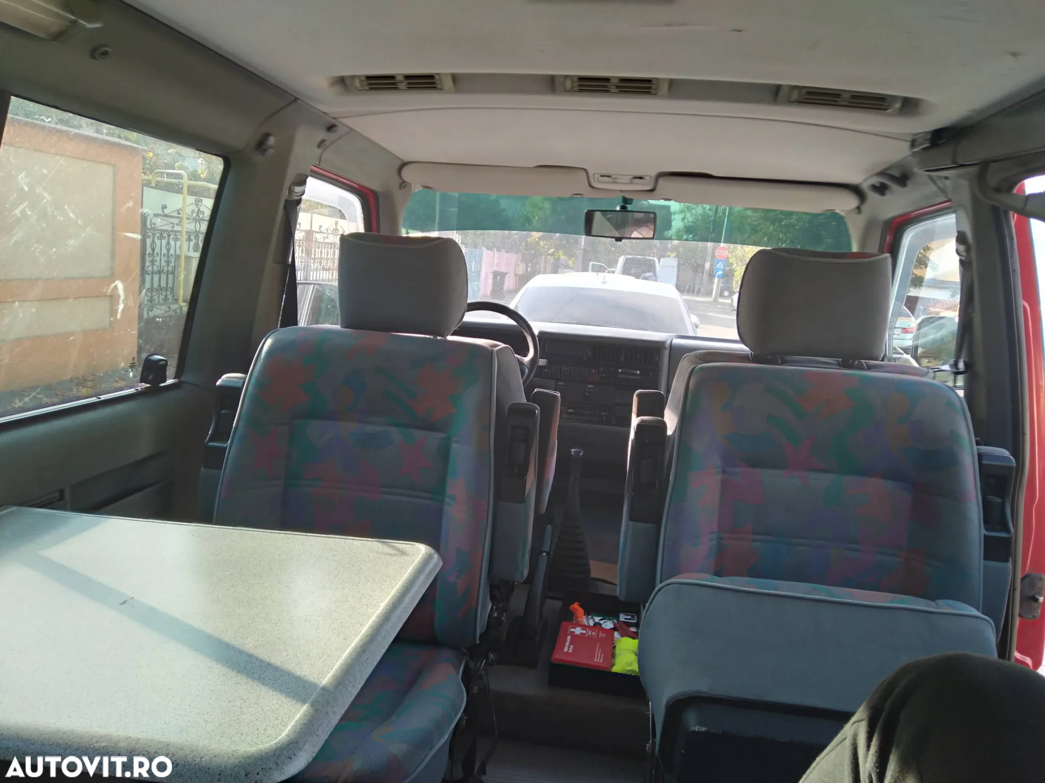 Volkswagen Multivan - 12