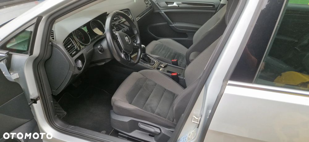 Volkswagen Golf 1.5 TSI BMT Evo Comfortline DSG - 20