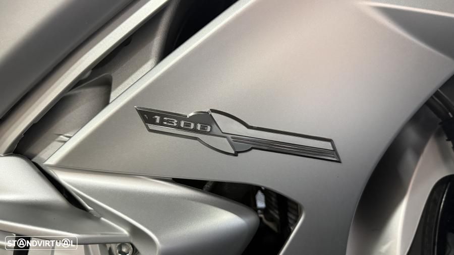 Yamaha FJR Ultimate Edition - 28