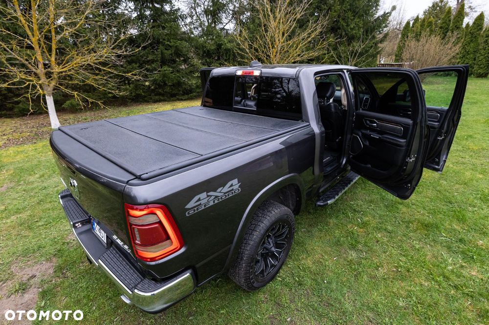 RAM 1500 5.7 Quad Cab Longbed Laramie Chrome - 9