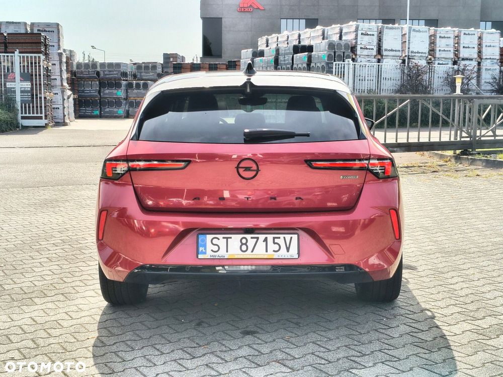 Opel Astra 2022 photo 4