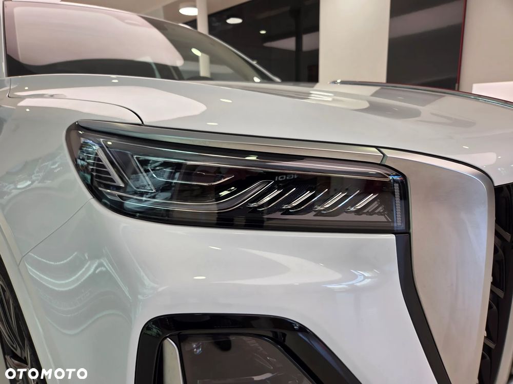 Hongqi HS5 2.0T Executive AWD - 8