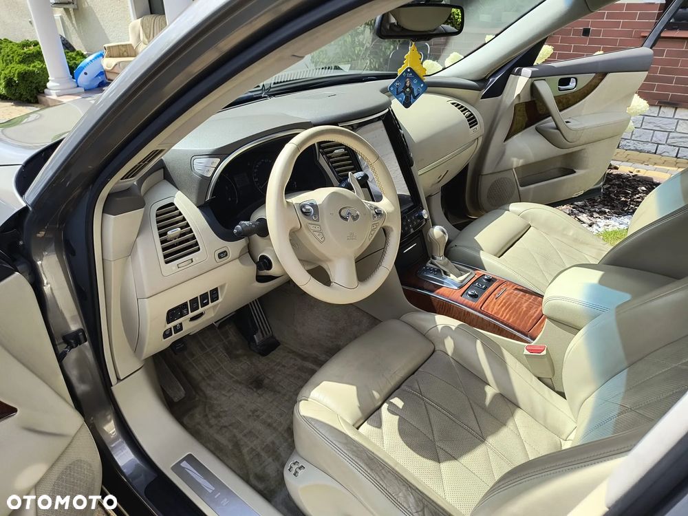 Infiniti QX70 3.0d GT Premium - 17