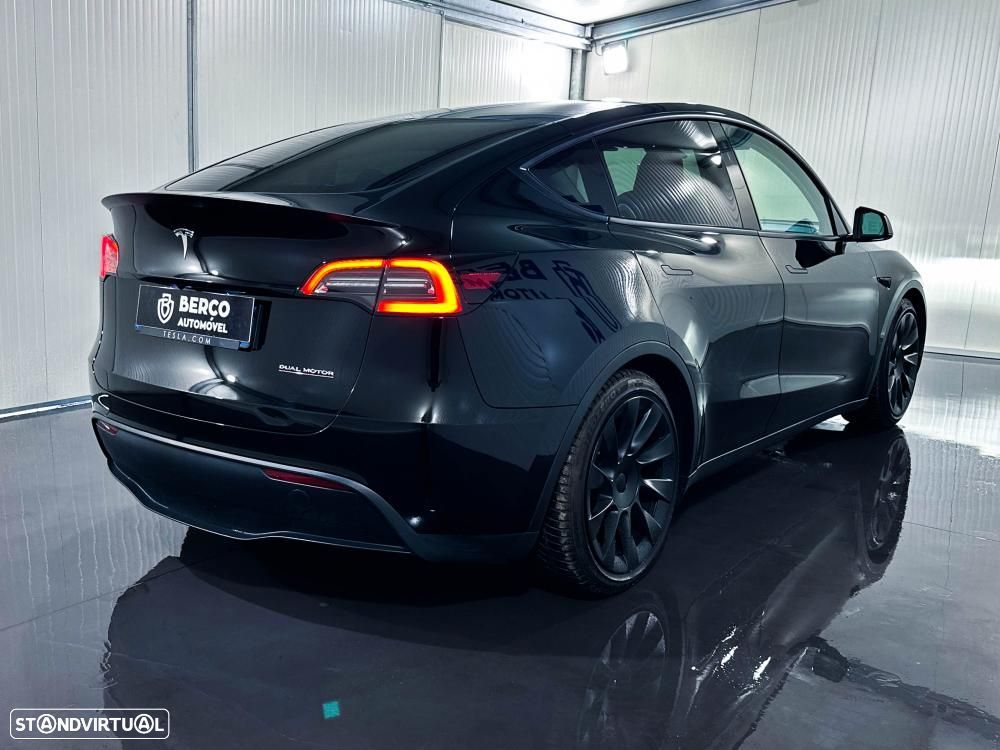 Tesla Model Y Performance Dual Motor AWD - 5