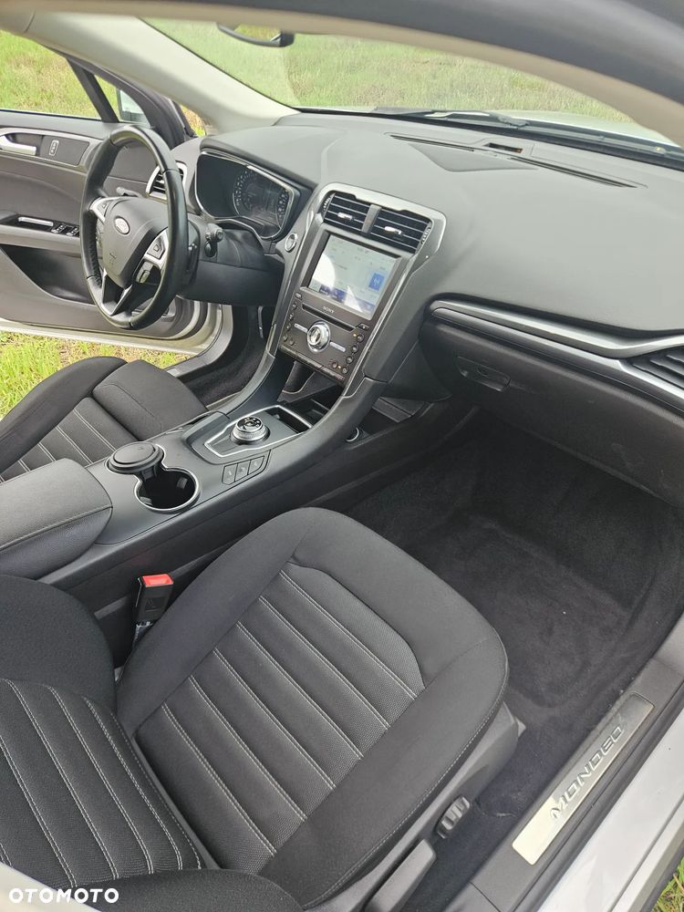 Ford Mondeo 2.0 EcoBlue Titanium - 12