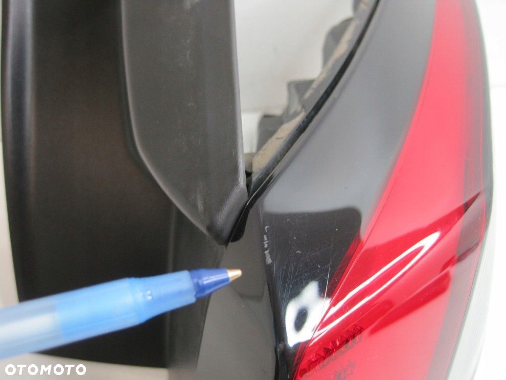 PEUGEOT 3008 II 16+ PRAWA TYLNA LAMPA ORYGINAŁ 9810477080 - 2