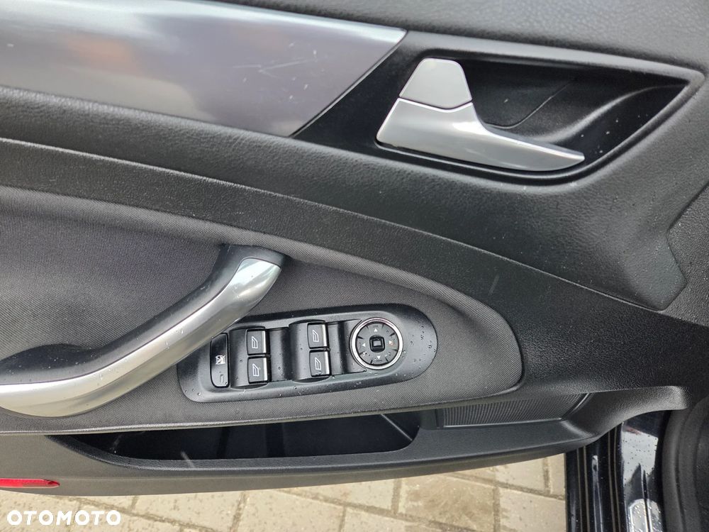 Ford Mondeo 2.0 TDCi Titanium X - 24