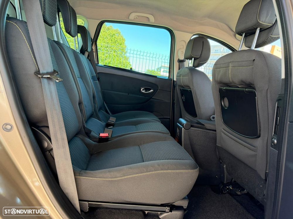 Renault Scénic 1.5 dCi Dynamique S - 9