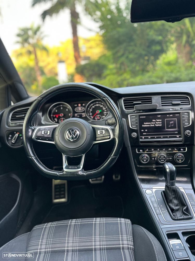 VW Golf 2.0 TDi GTD DSG - 13