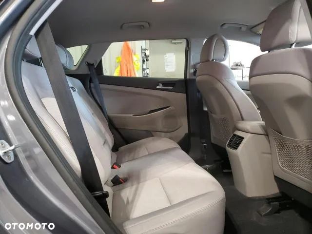 Hyundai Tucson - 11