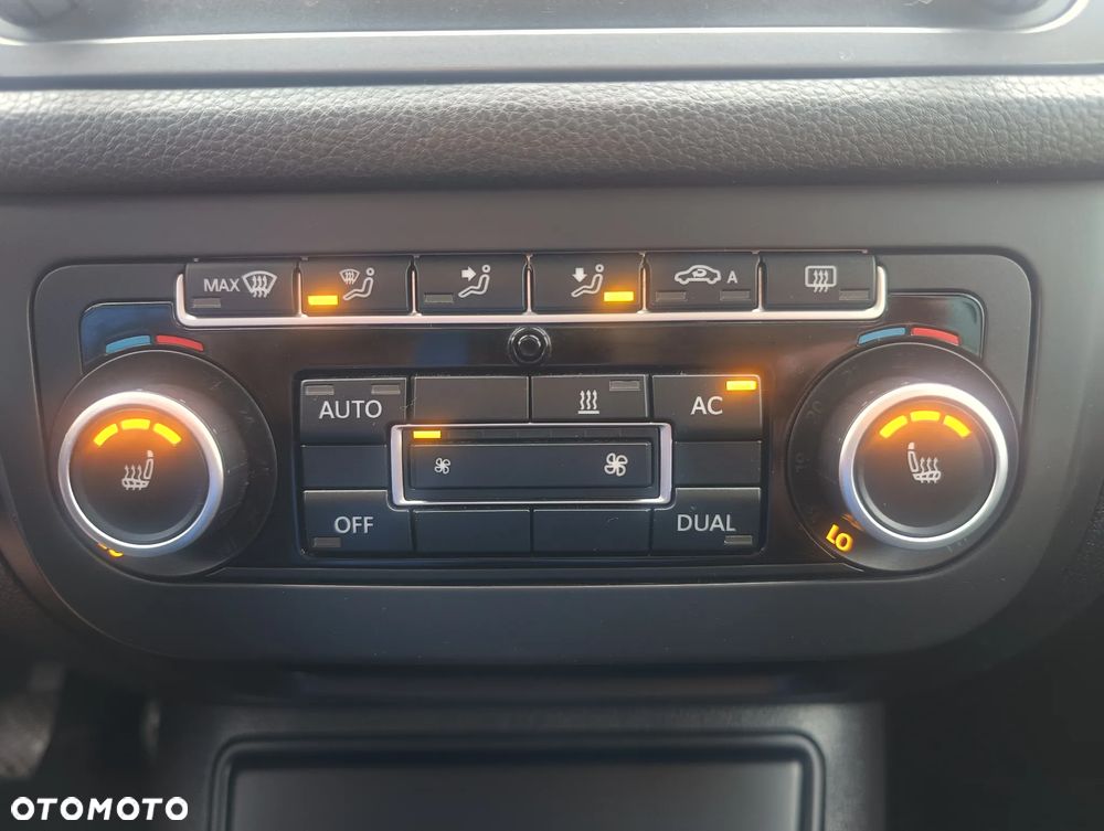 Volkswagen Tiguan 2.0 TDI DPF BlueMotion Technology Sport & Style - 25