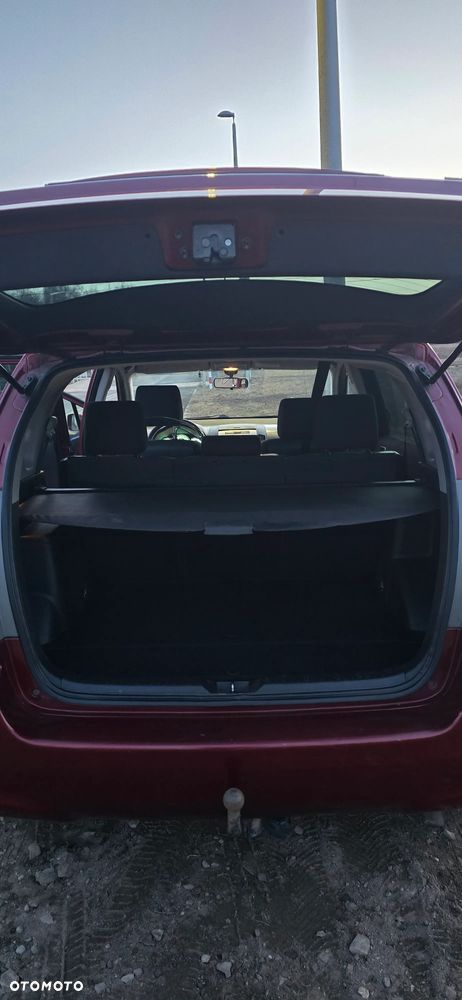 Toyota Corolla Verso 2.0 D-4D Sol - 12