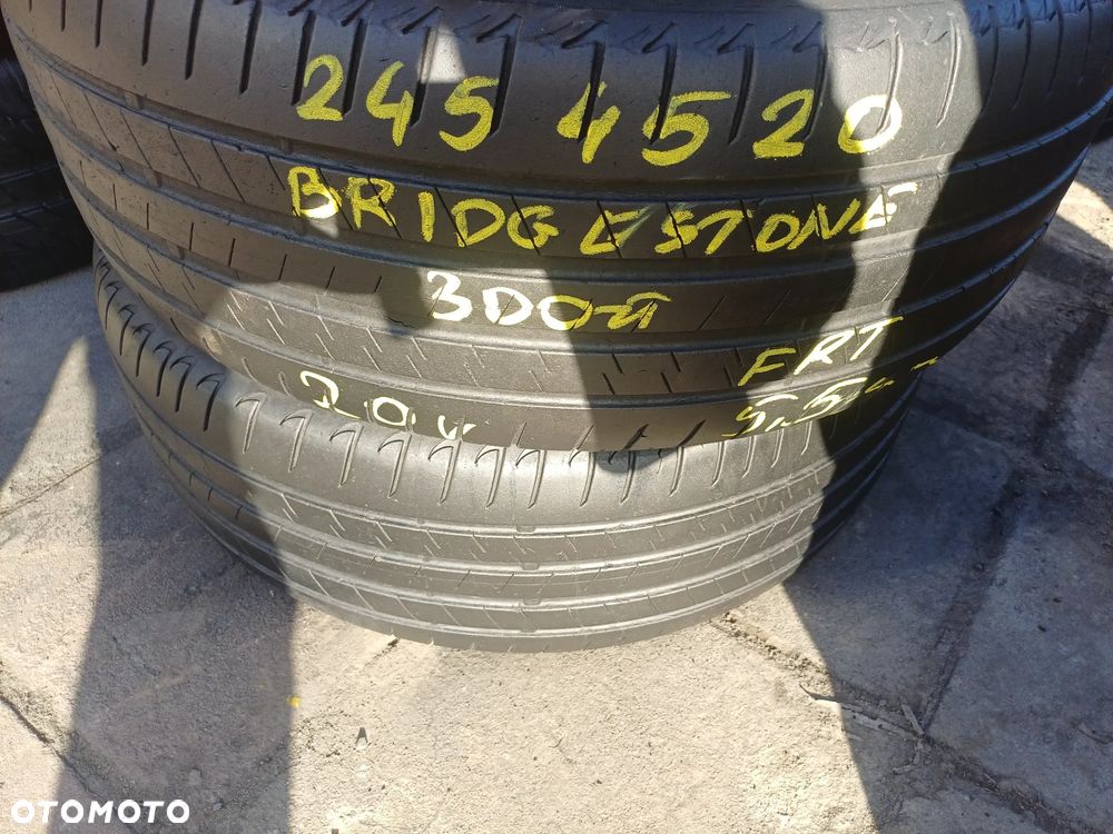 245/45/20 Bridgestone - 1