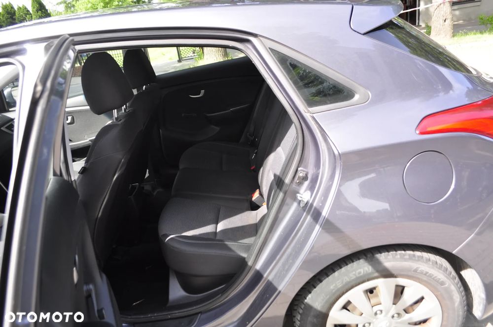 Hyundai i30 1.4 Classic - 10
