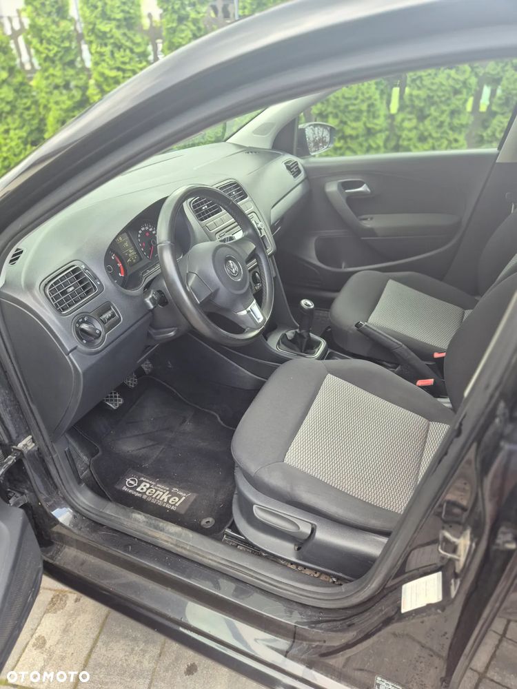 Volkswagen Polo - 16