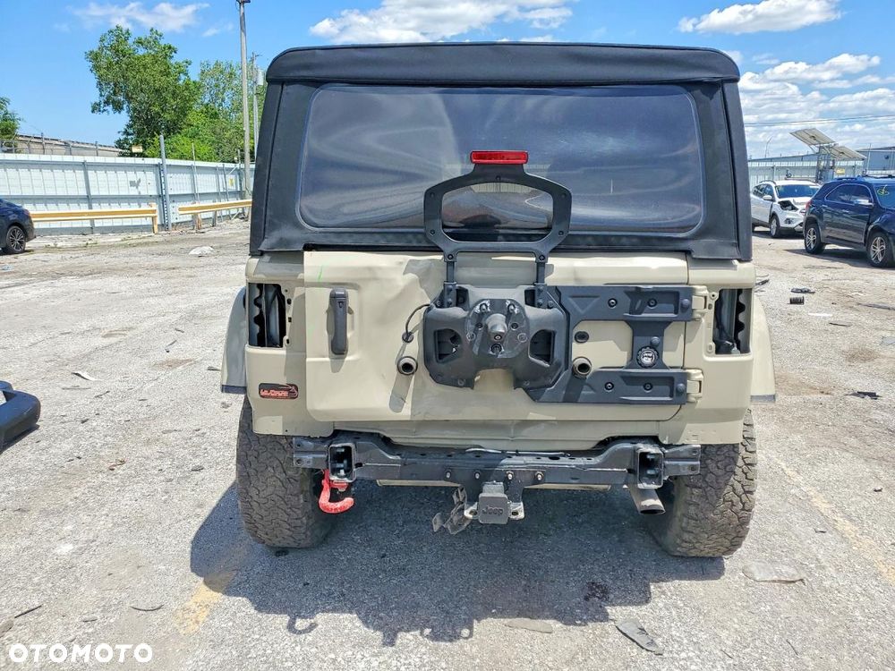 Jeep Wrangler Unlimited GME 2.0 Turbo Rubicon - 5