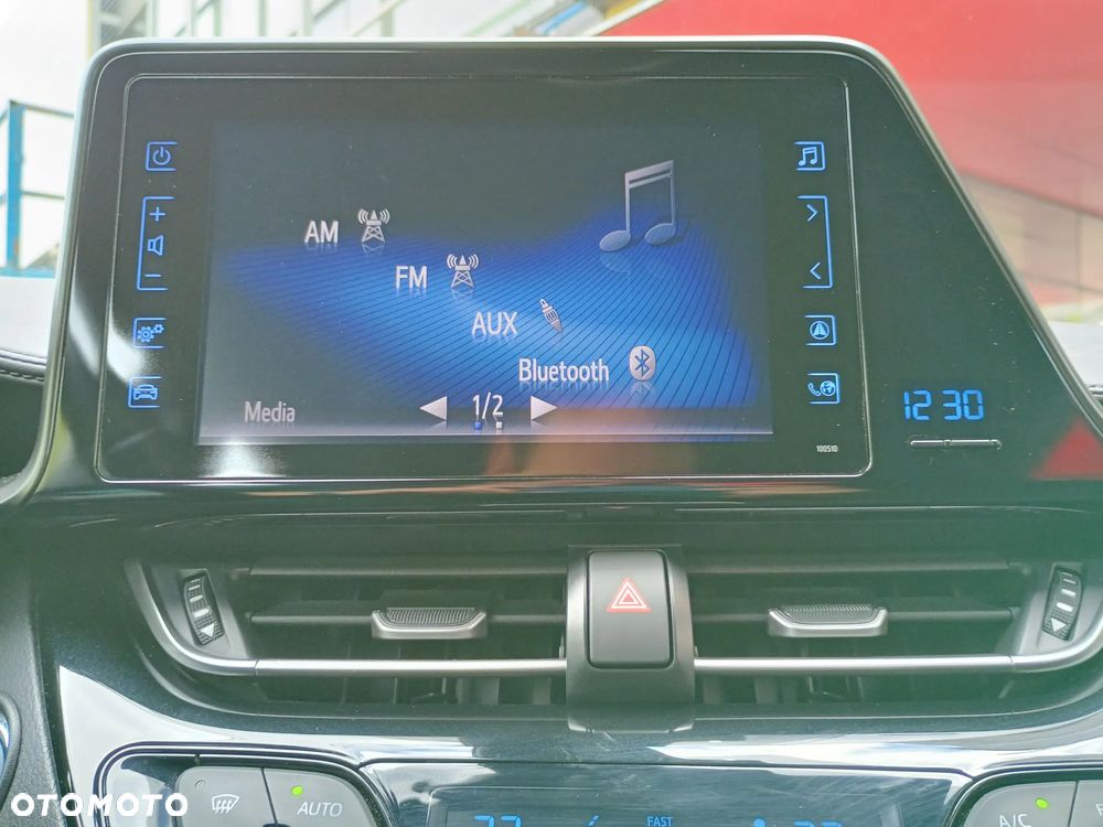 Toyota C-HR 1.8 Hybrid Premium - 22