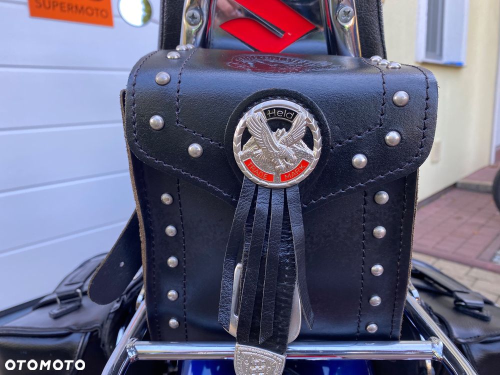 Suzuki Intruder - 12