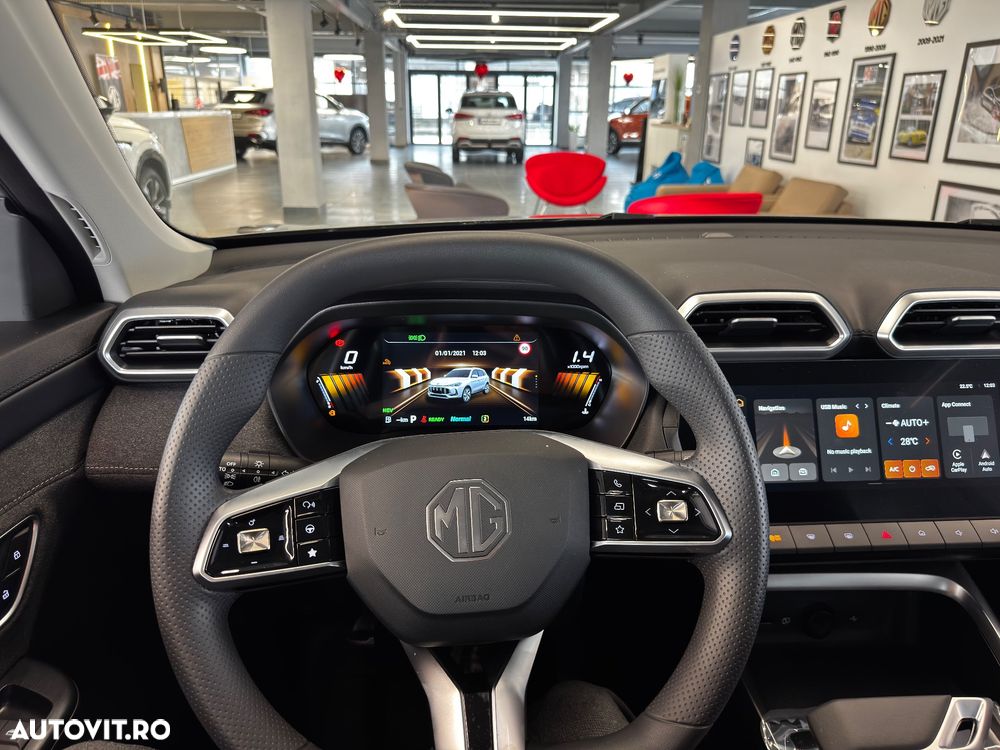 MG ZS HEV 1.5 GSI AT Explore - 16