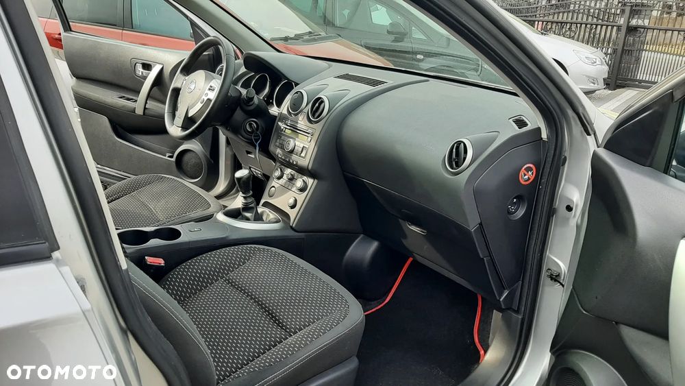 Nissan Qashqai+2 - 14