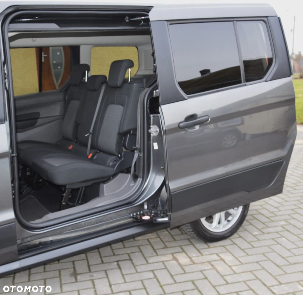 Ford Tourneo Connect - 33