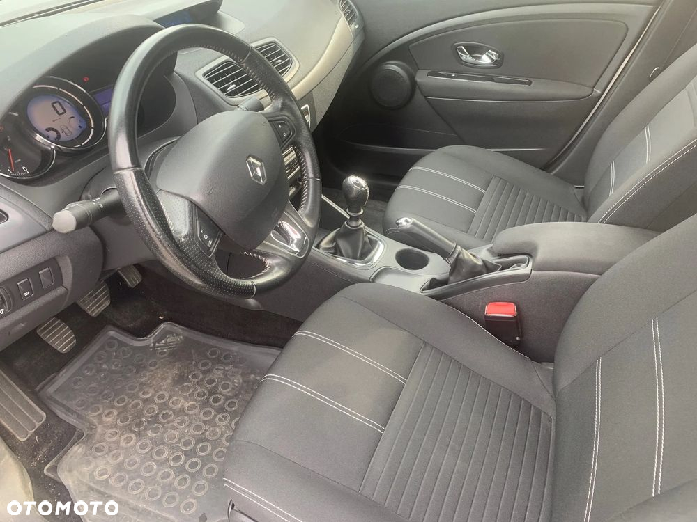 Renault Fluence 1.5 dCi Limited - 10