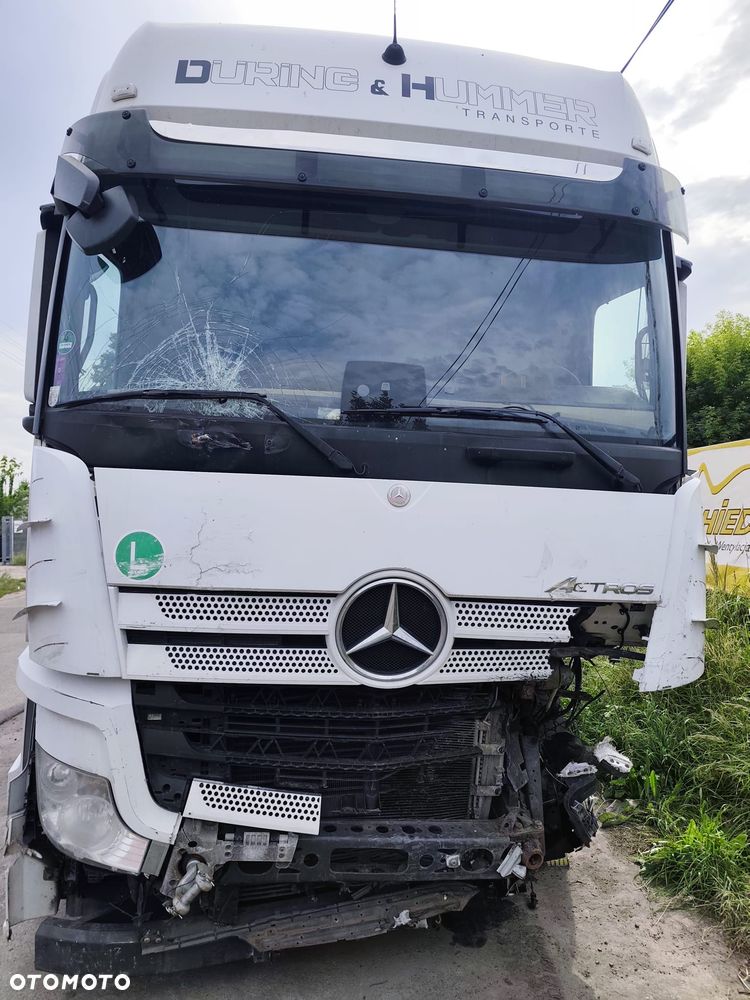 Mercedes-Benz Actros - 16