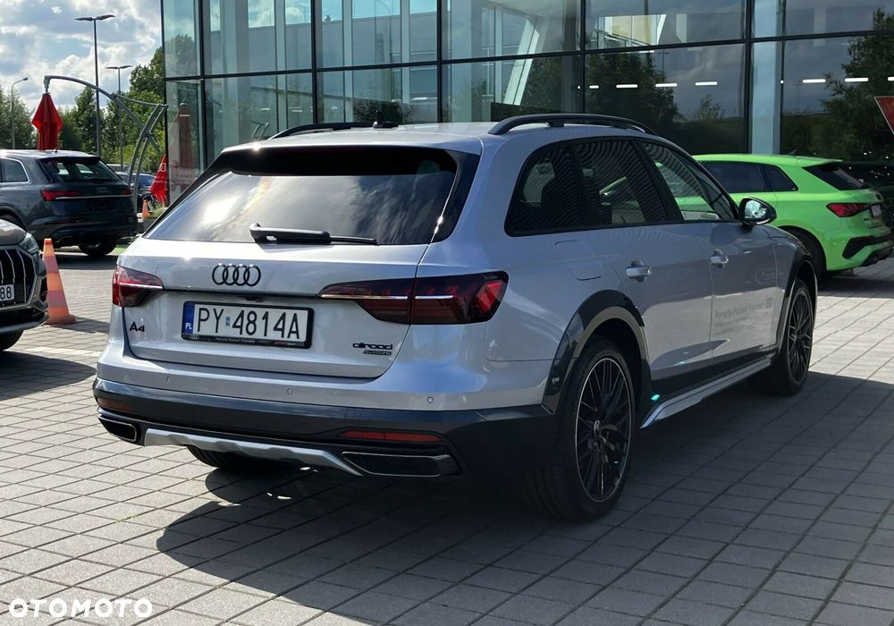 Audi A4 Allroad - 12