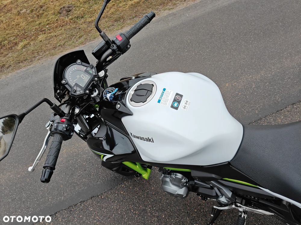 Kawasaki Z 650 - 12
