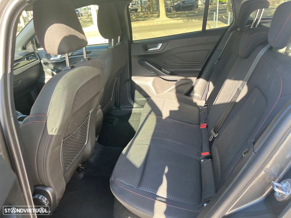 Ford Focus SW 1.5 TDCi EcoBlue ST-Line Aut. - 4