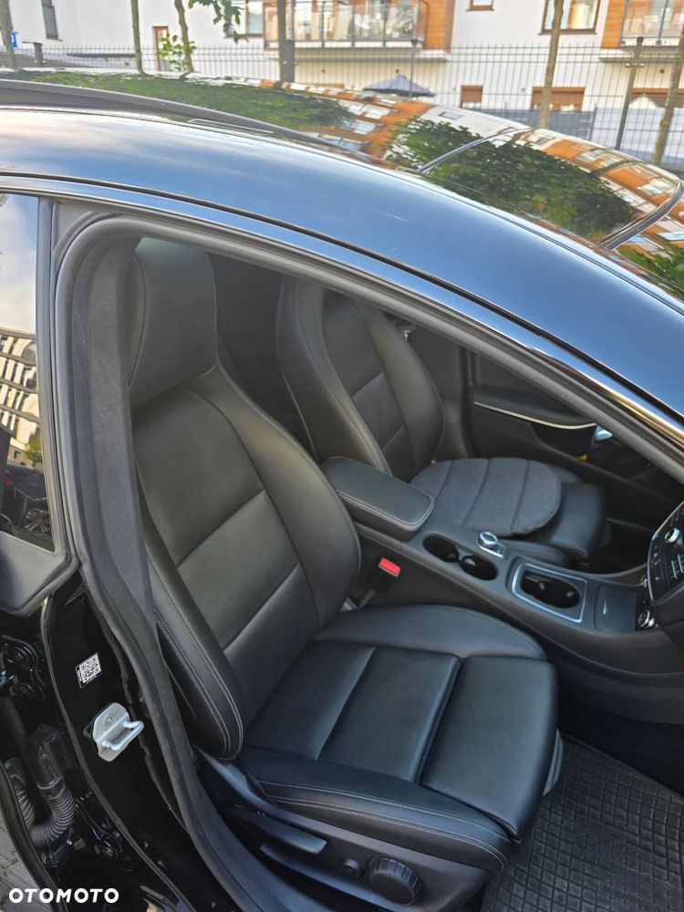 Mercedes-Benz CLA 250 7G-DCT AMG Line - 7