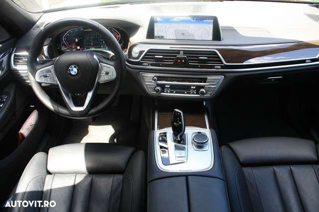 BMW Seria 7 - 10
