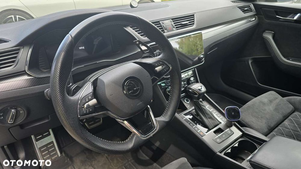 Skoda Superb 2.0 TDI SCR 4x4 Sportline DSG - 5