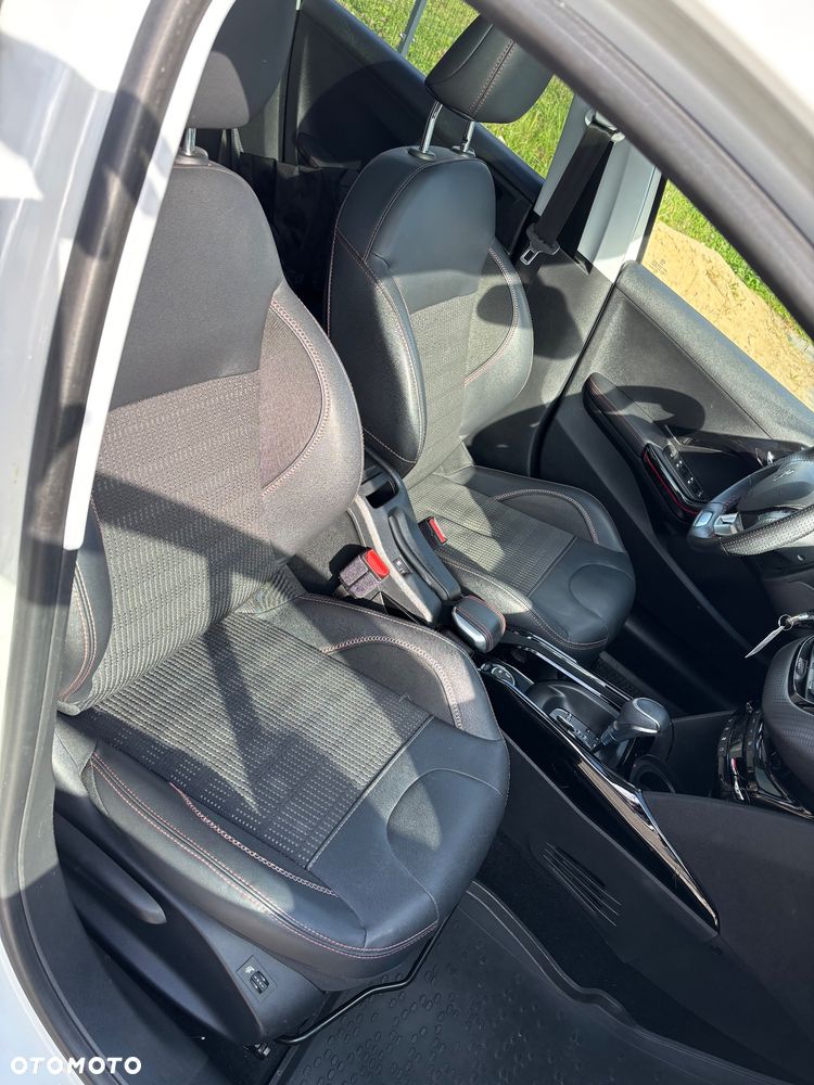 Peugeot 2008 1.2 PureTech GT Line S&S EAT8 - 9