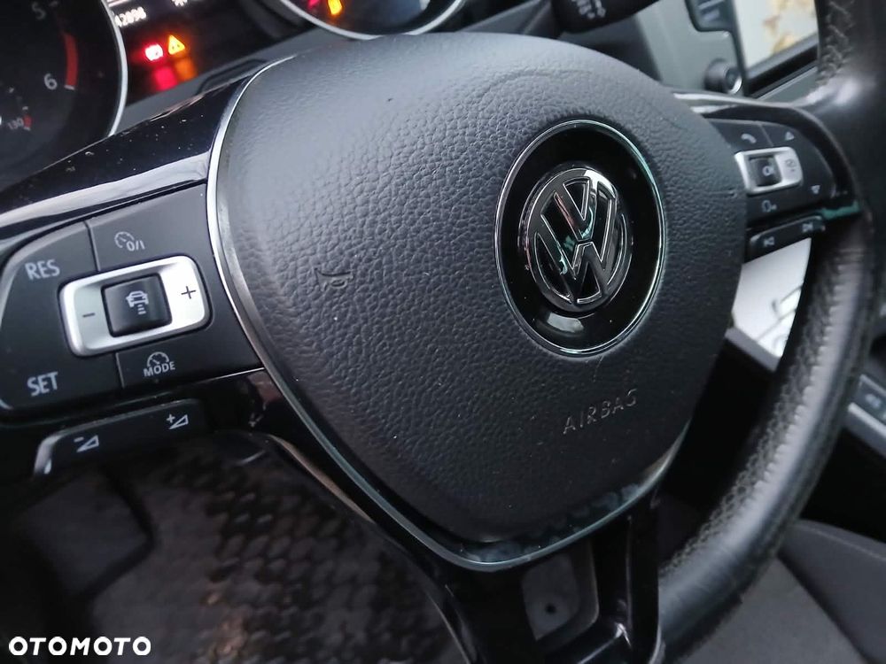 Volkswagen Passat 2.0 TDI (BlueMotion Technology) Comfortline - 12