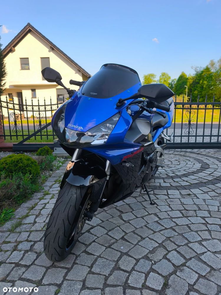 Honda CBR - 4