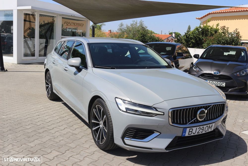 Volvo V60 2.0 T6 AWD TE Essential - 2