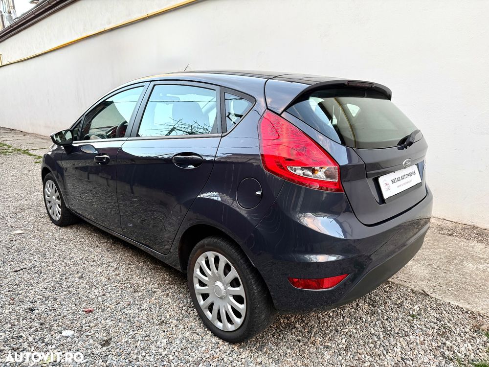 Ford Fiesta 1.6 TDCI Champions Edition - 3