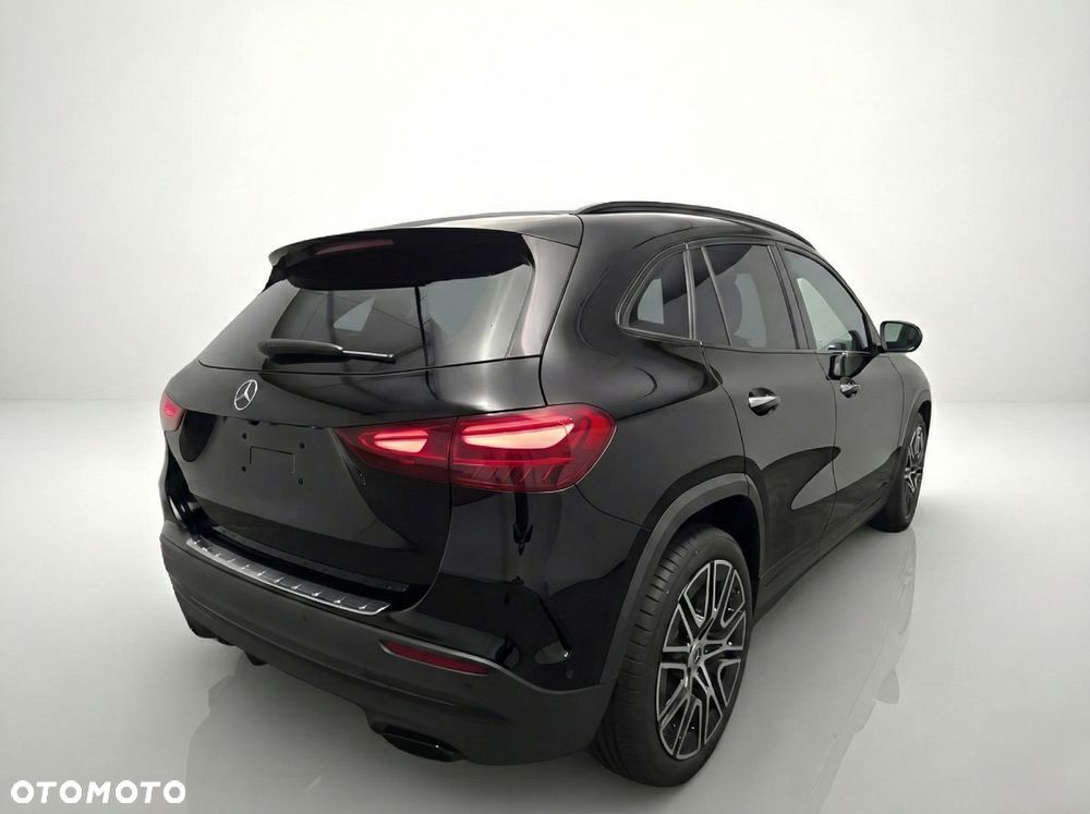 Mercedes-Benz GLA 200 mHEV AMG Line 7G-DCT - 4