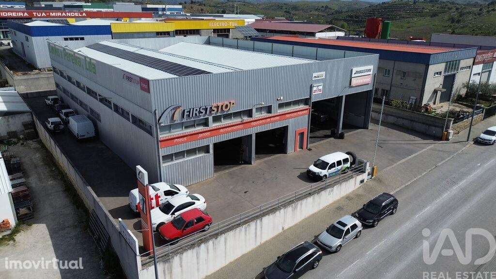 Armazém em Mirandela de 2123,00 m2 - Grande imagem: 2/28