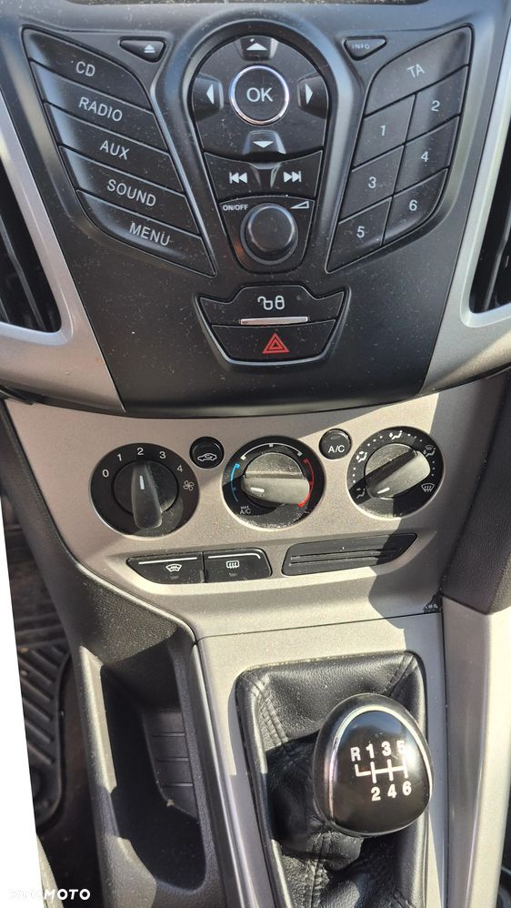 Ford Focus 1.6 TDCi Ambiente - 25