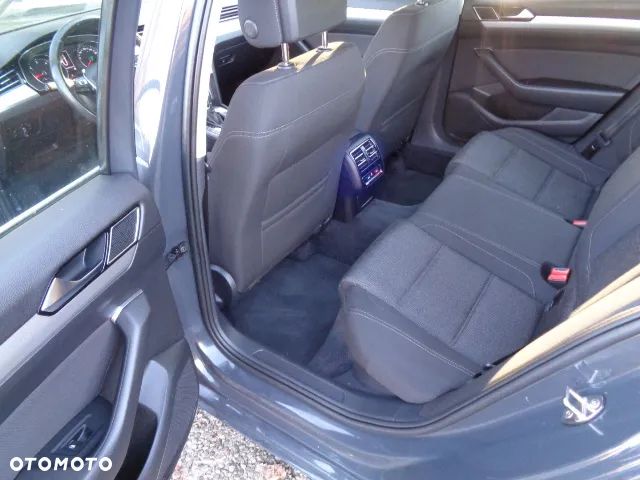 Volkswagen Passat 2.0 TDI BMT Comfortline DSG - 14