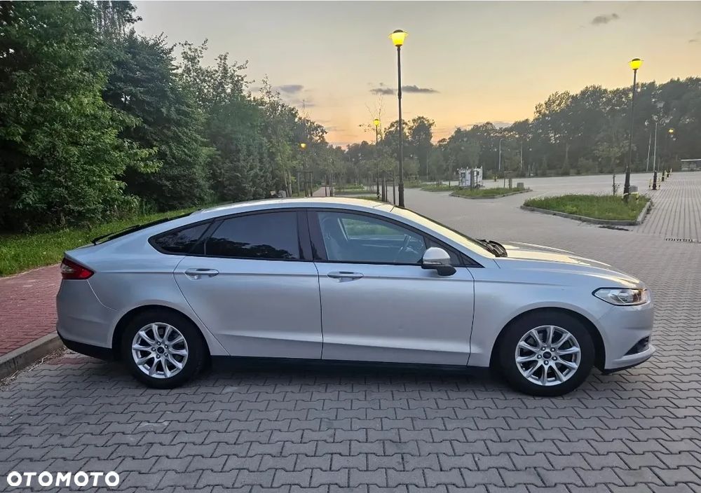 Ford Mondeo 1.6 TDCi Start-Stopp Titanium - 4